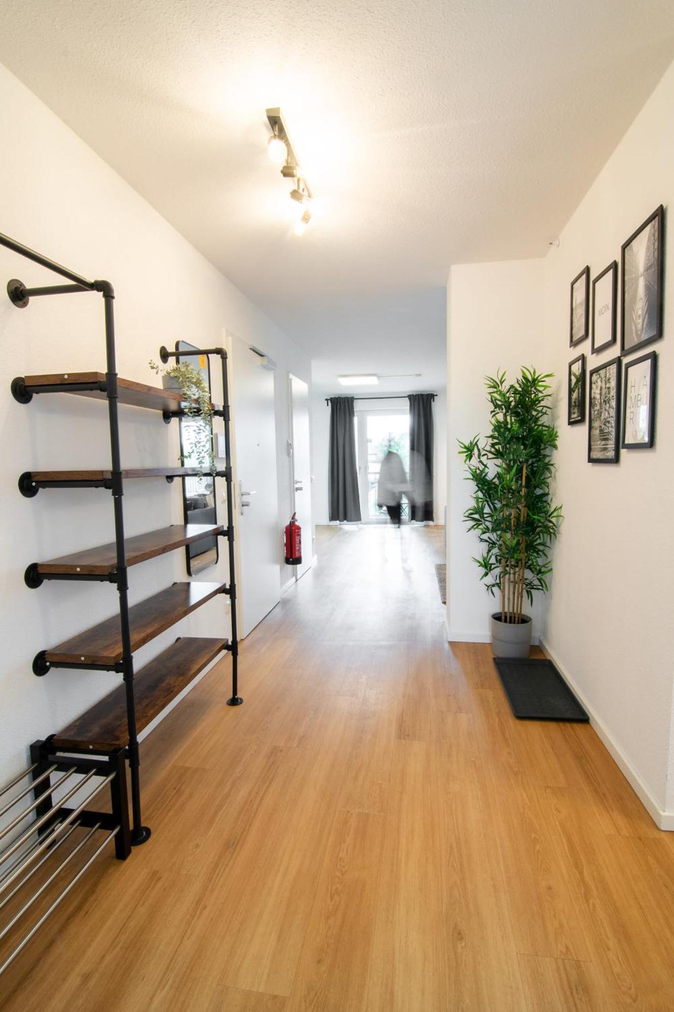 Central Apartment 4 Bedrooms For Up To 12 Guests ฮัมบูร์ก ภายนอก รูปภาพ