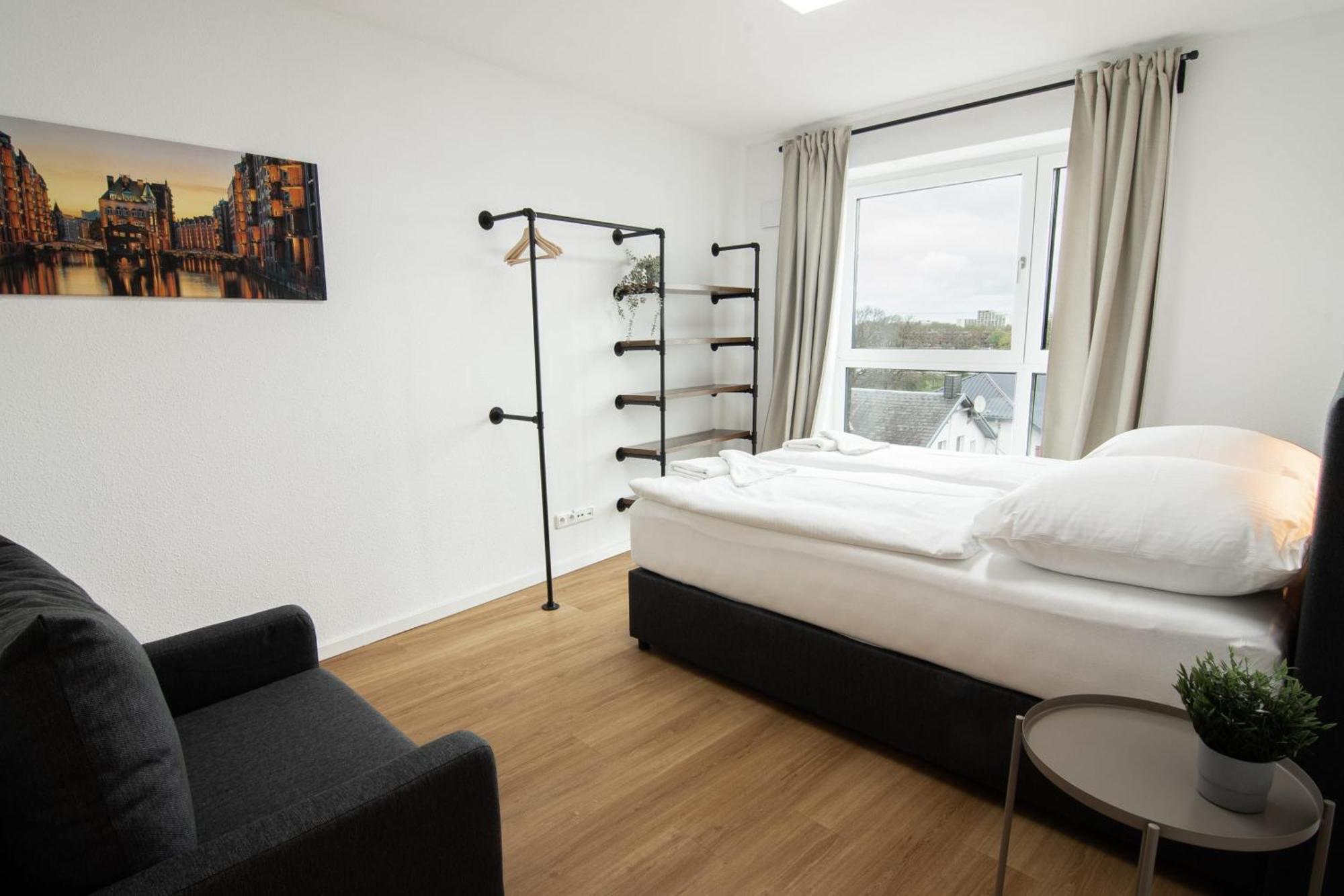 Central Apartment 4 Bedrooms For Up To 12 Guests ฮัมบูร์ก ภายนอก รูปภาพ